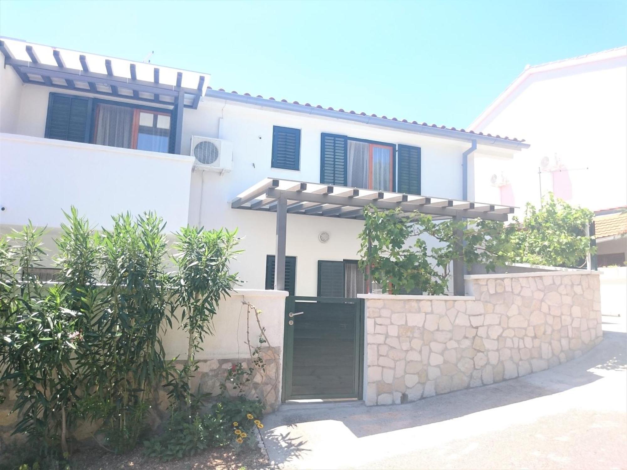 Apartments Rak Vis Zimmer foto